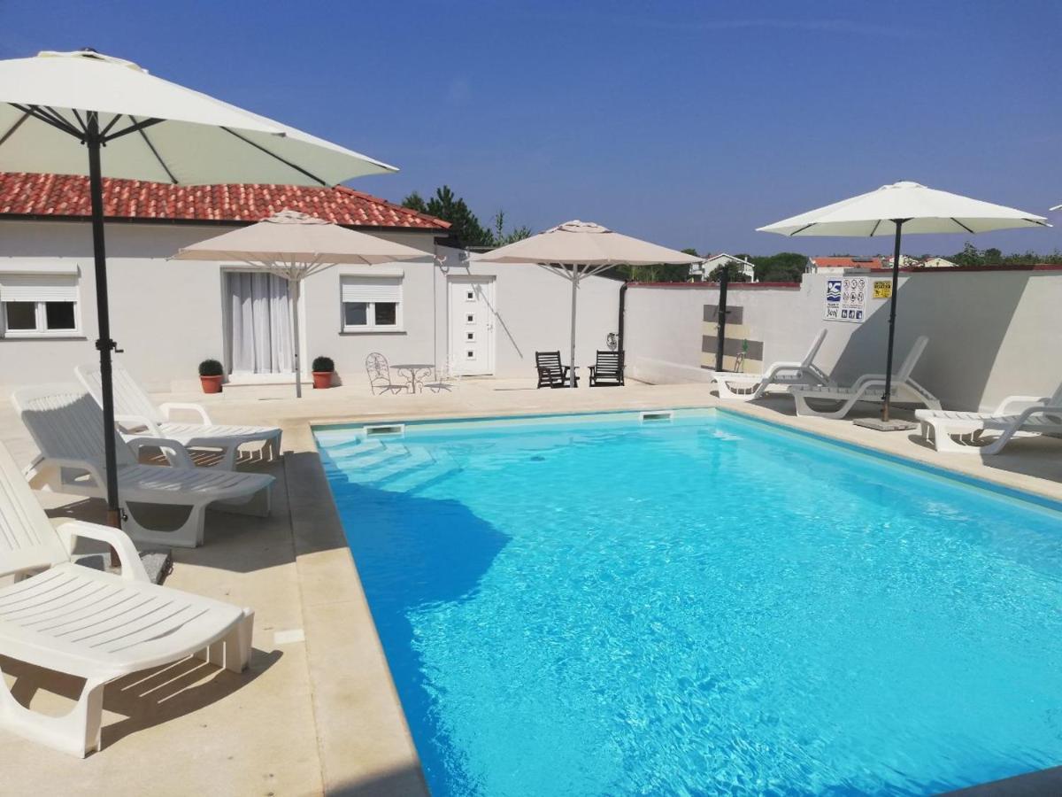 Zaton Apartmani M. Ilesh Dış mekan fotoğraf